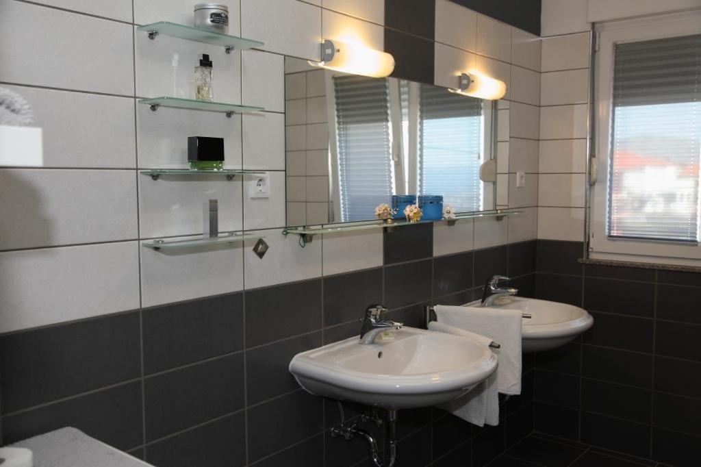Apartment Toma Kučine Eksteriør bilde